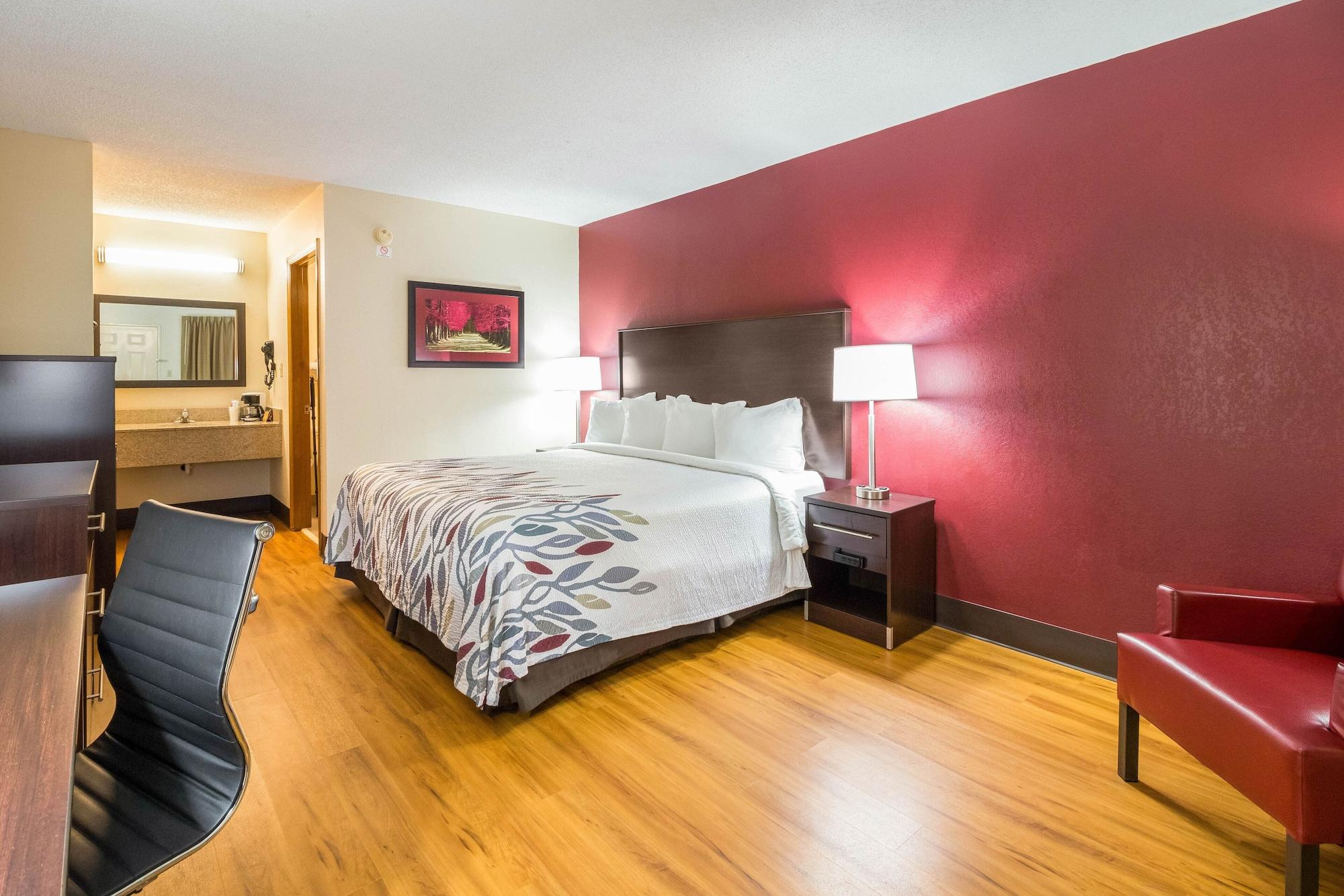 Red Roof Inn Clarksville Bagian luar foto