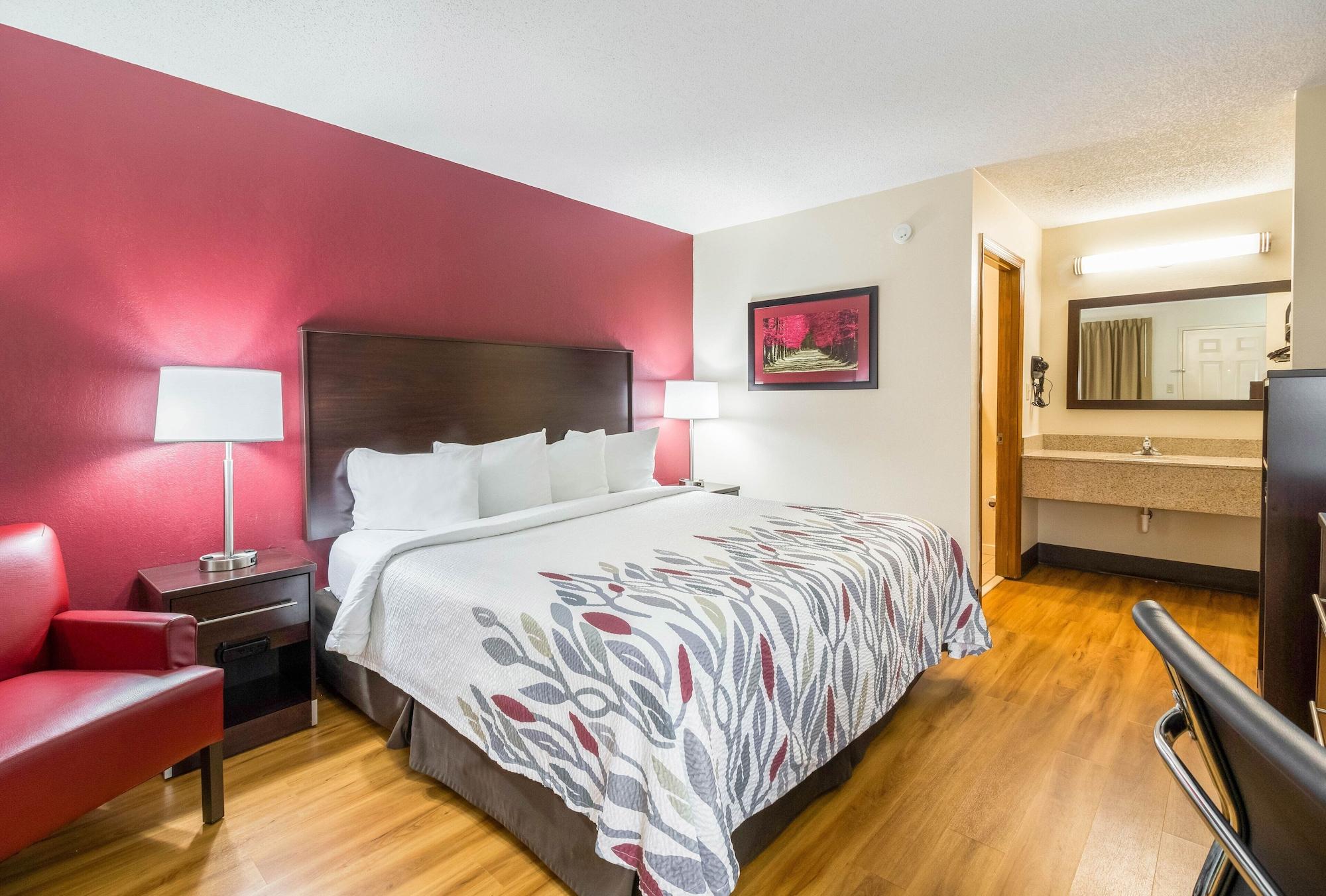 Red Roof Inn Clarksville Bagian luar foto