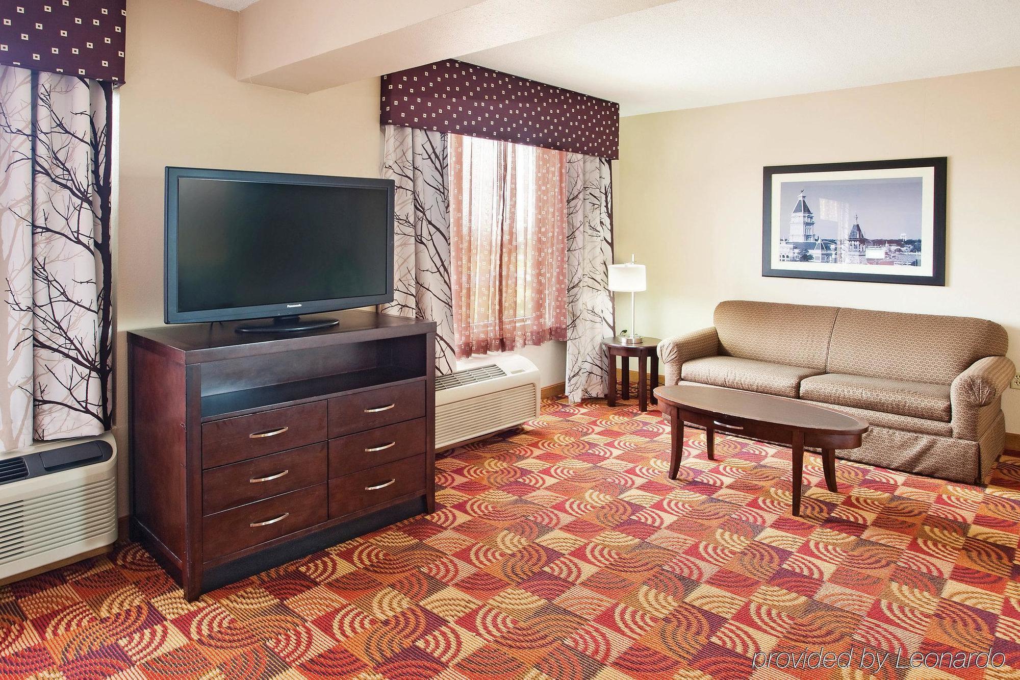 Red Roof Inn Clarksville Bagian luar foto