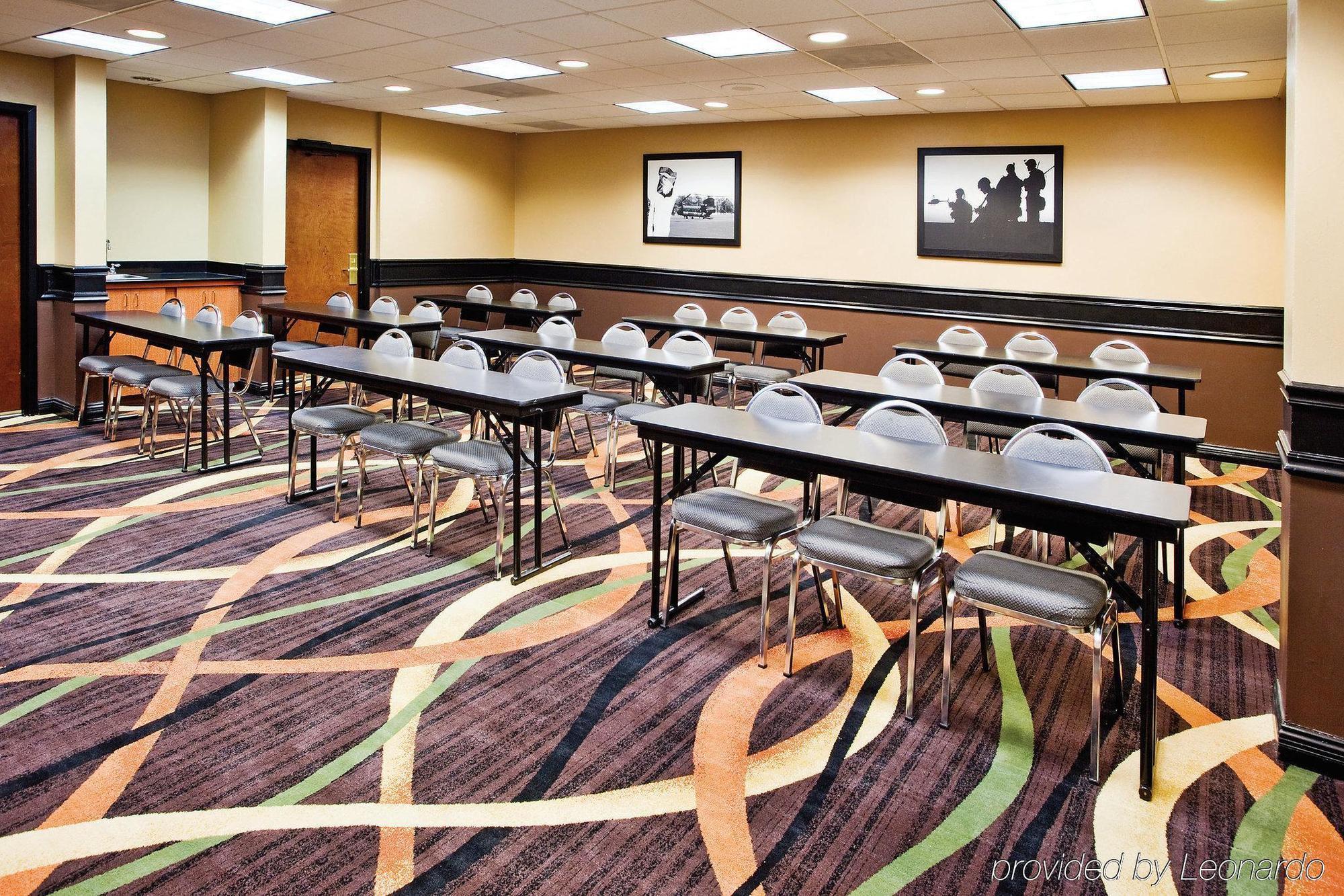 Red Roof Inn Clarksville Bagian luar foto