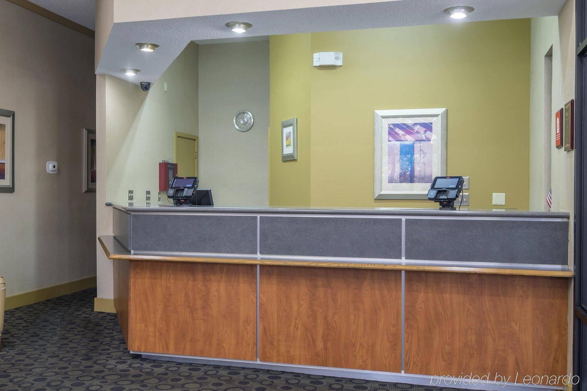 Red Roof Inn Clarksville Bagian luar foto